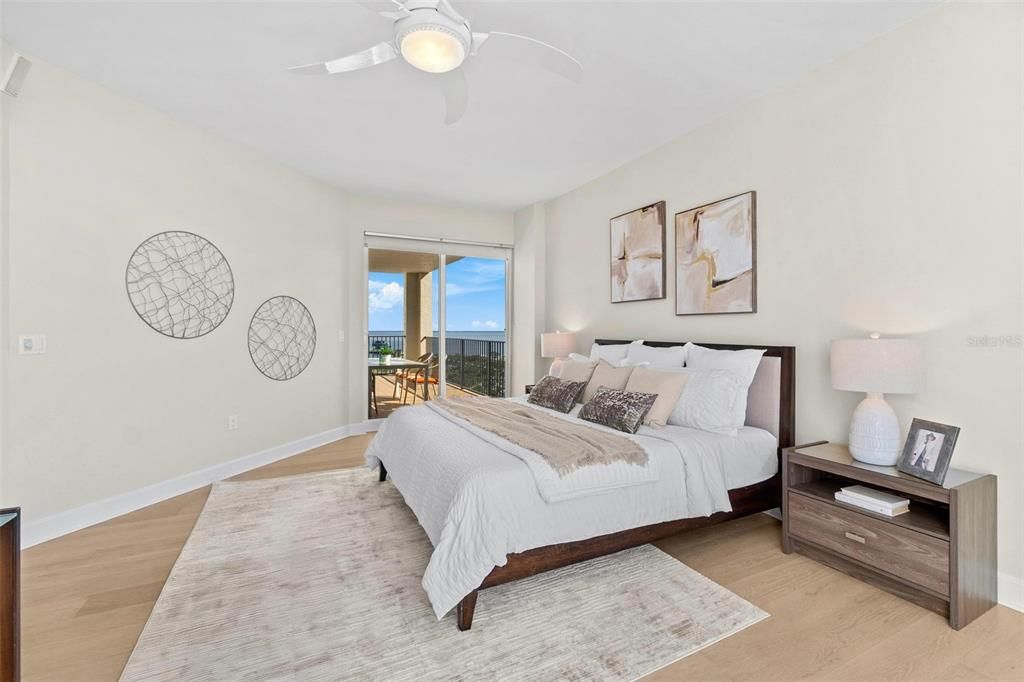 Activo con contrato: $2,400,000 (3 camas, 3 baños, 2736 Pies cuadrados)