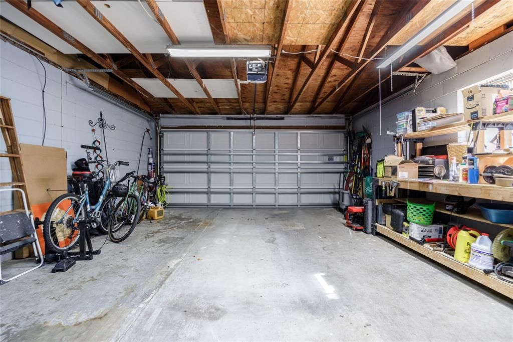 For Sale: $339,900 (3 beds, 2 baths, 1690 Square Feet)