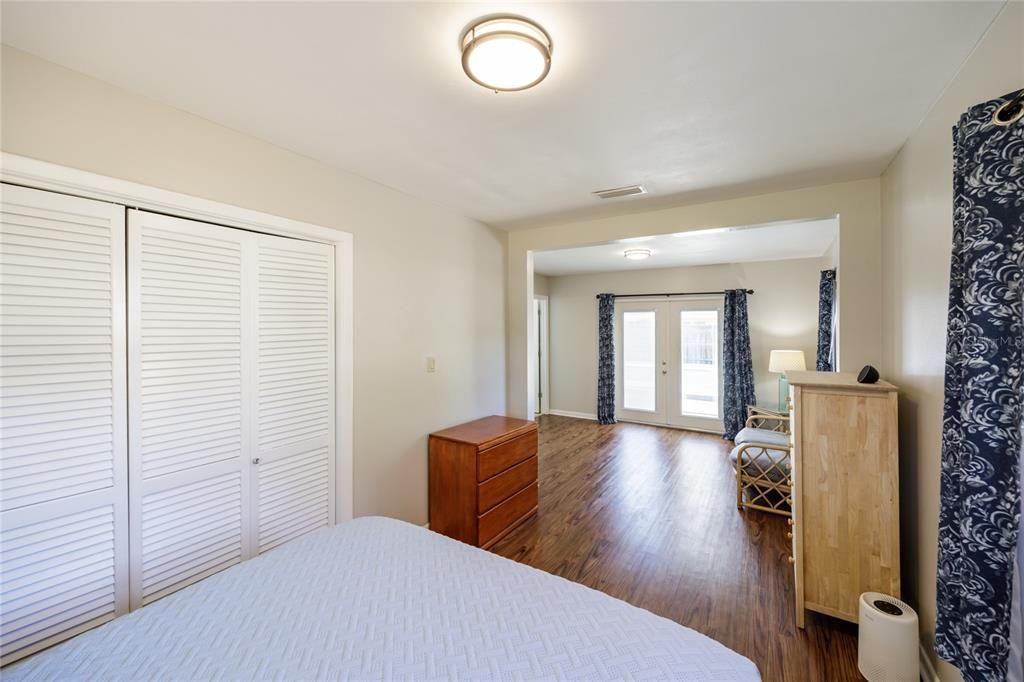 For Sale: $339,900 (3 beds, 2 baths, 1690 Square Feet)