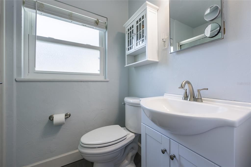 For Sale: $339,900 (3 beds, 2 baths, 1690 Square Feet)