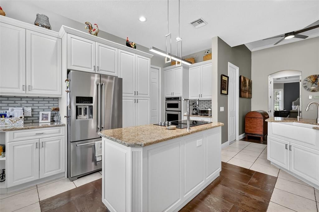 待售: $699,900 (4 贝兹, 2 浴室, 3639 平方英尺)