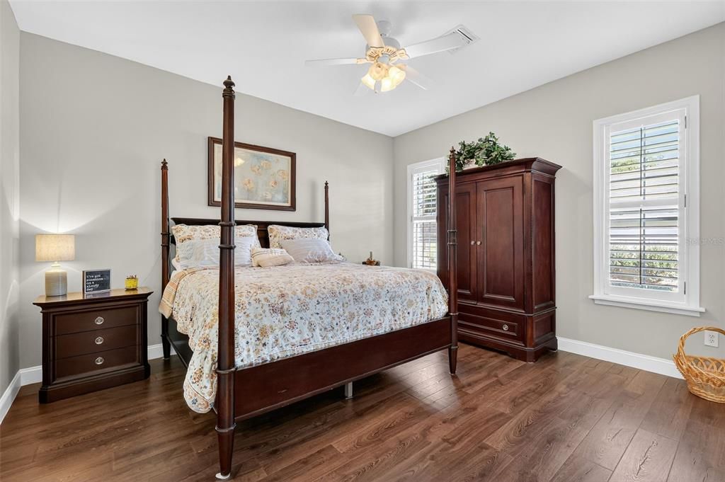 待售: $699,900 (4 贝兹, 2 浴室, 3639 平方英尺)