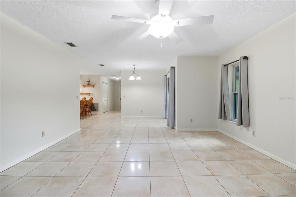 For Sale: $225,900 (2 beds, 2 baths, 1359 Square Feet)