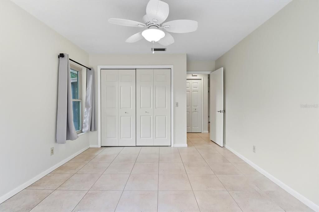 For Sale: $225,900 (2 beds, 2 baths, 1359 Square Feet)