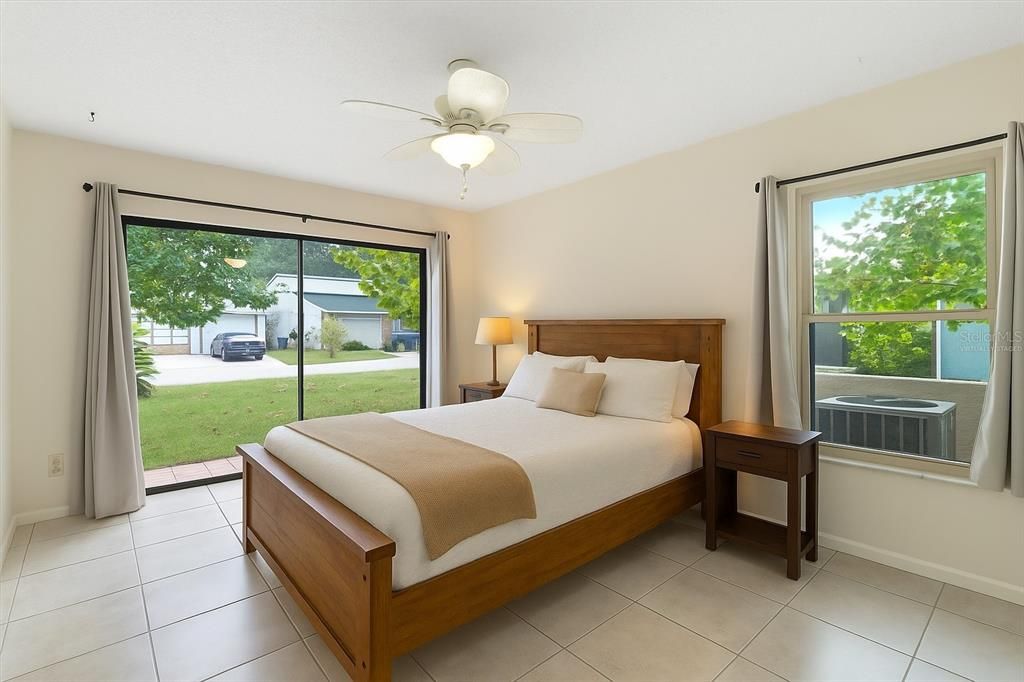 For Sale: $225,900 (2 beds, 2 baths, 1359 Square Feet)