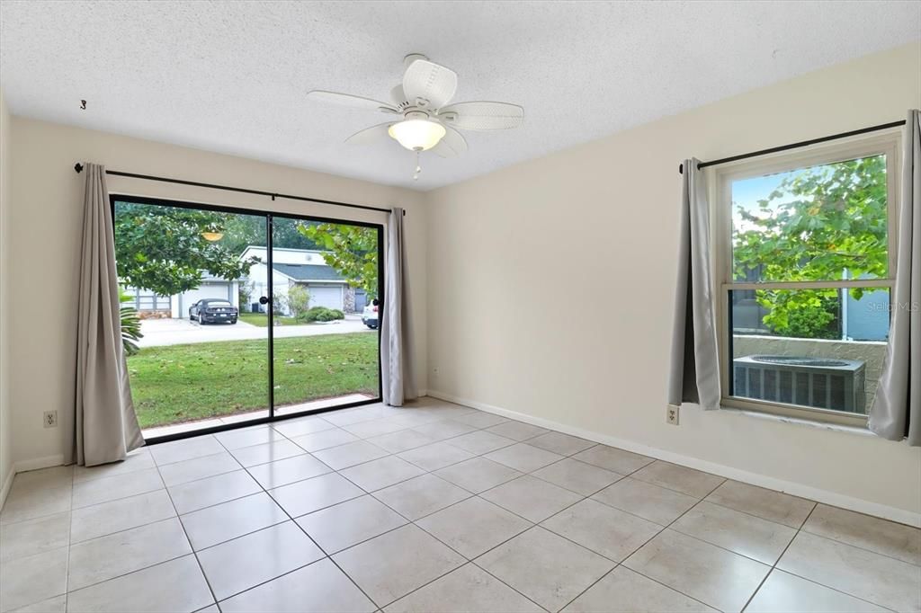 For Sale: $225,900 (2 beds, 2 baths, 1359 Square Feet)