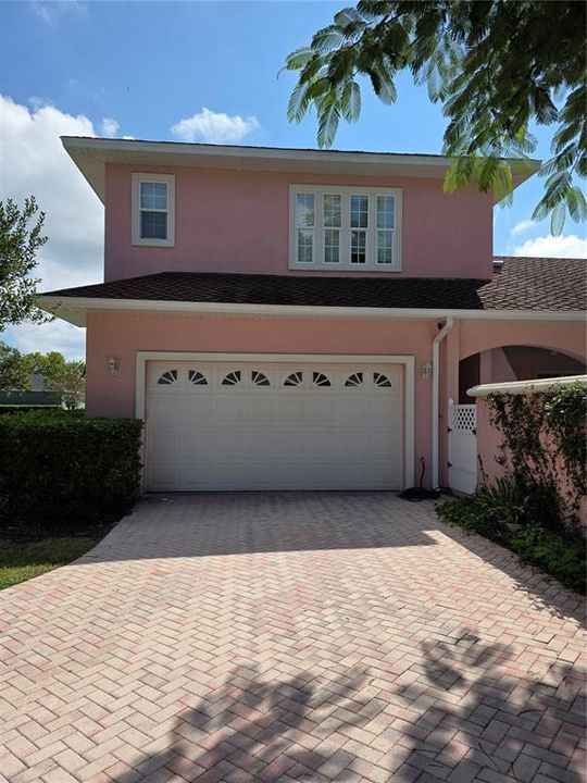 En Venta: $735,000 (5 camas, 6 baños, 4277 Pies cuadrados)