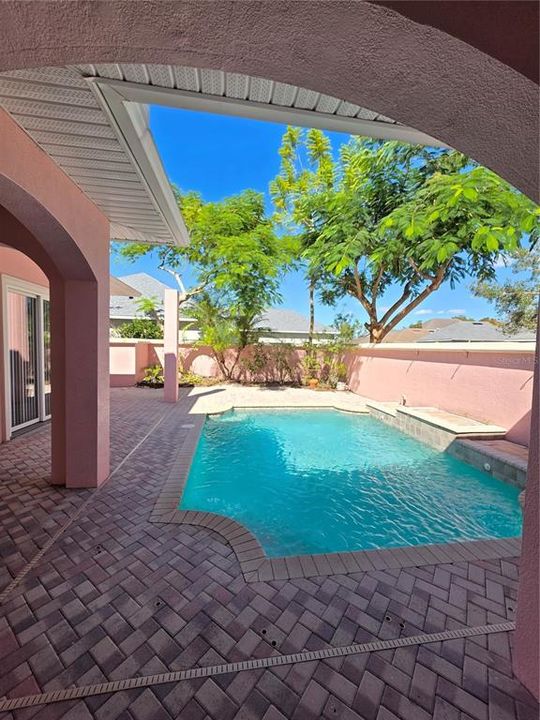 En Venta: $735,000 (5 camas, 6 baños, 4277 Pies cuadrados)