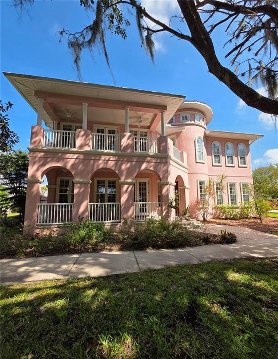 En Venta: $735,000 (5 camas, 6 baños, 4277 Pies cuadrados)