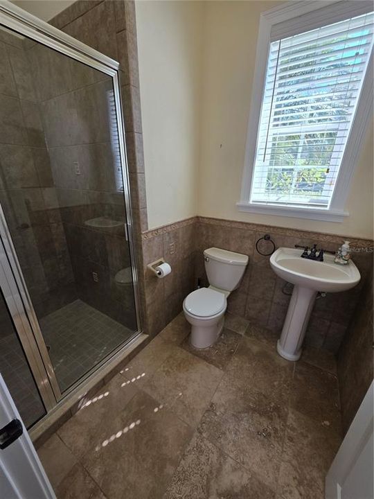 En Venta: $735,000 (5 camas, 6 baños, 4277 Pies cuadrados)