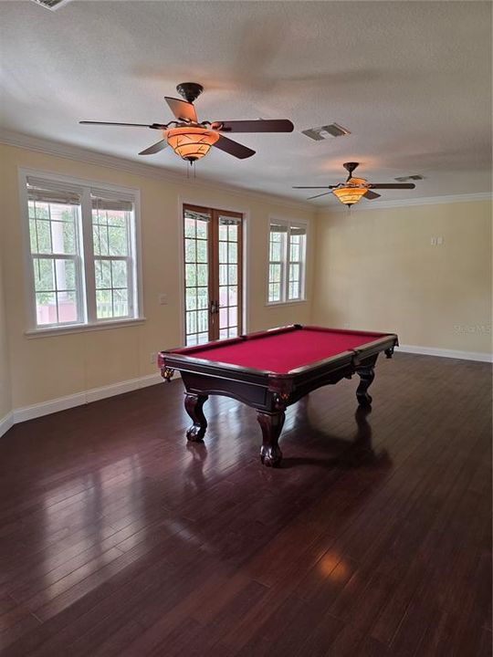 En Venta: $735,000 (5 camas, 6 baños, 4277 Pies cuadrados)