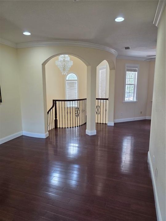 En Venta: $735,000 (5 camas, 6 baños, 4277 Pies cuadrados)