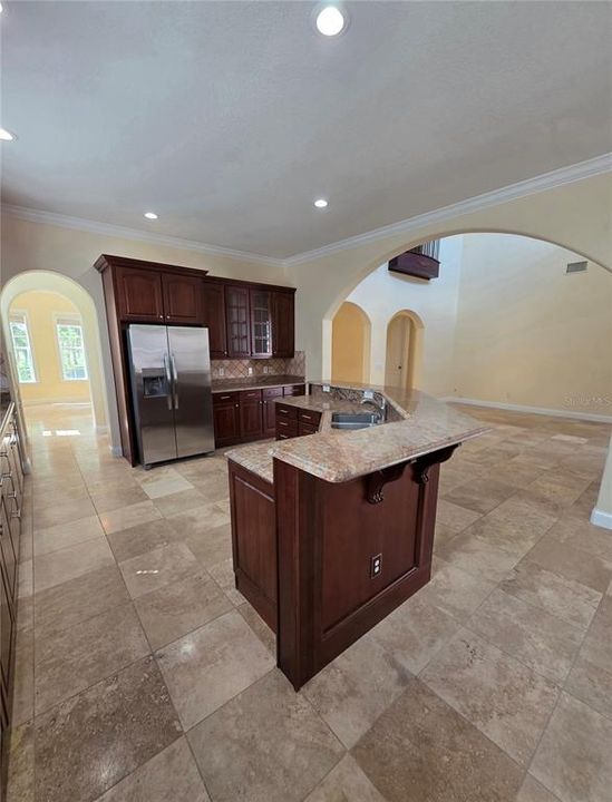 En Venta: $735,000 (5 camas, 6 baños, 4277 Pies cuadrados)