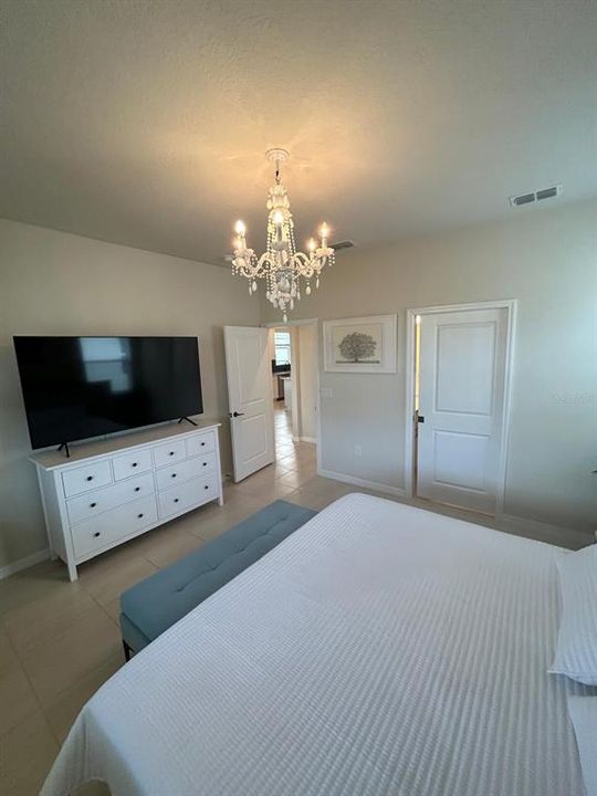 For Rent: $2,750 (2 beds, 2 baths, 1395 Square Feet)