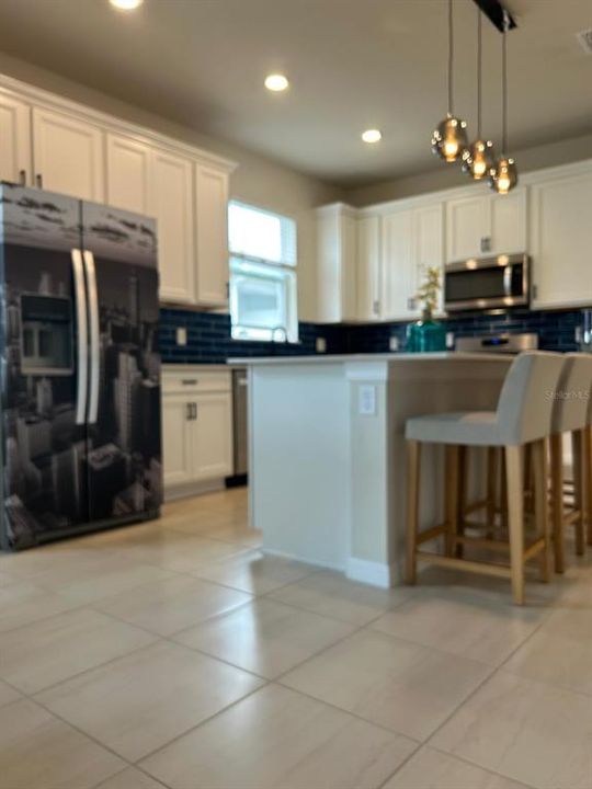 For Rent: $2,750 (2 beds, 2 baths, 1395 Square Feet)