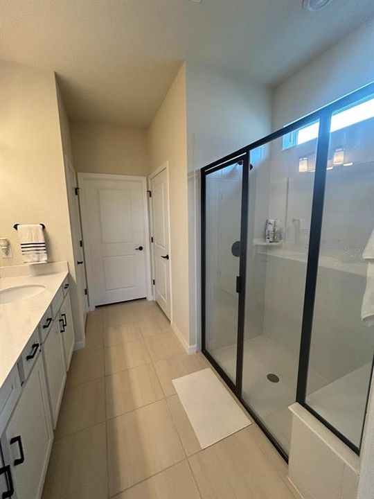 For Rent: $2,750 (2 beds, 2 baths, 1395 Square Feet)