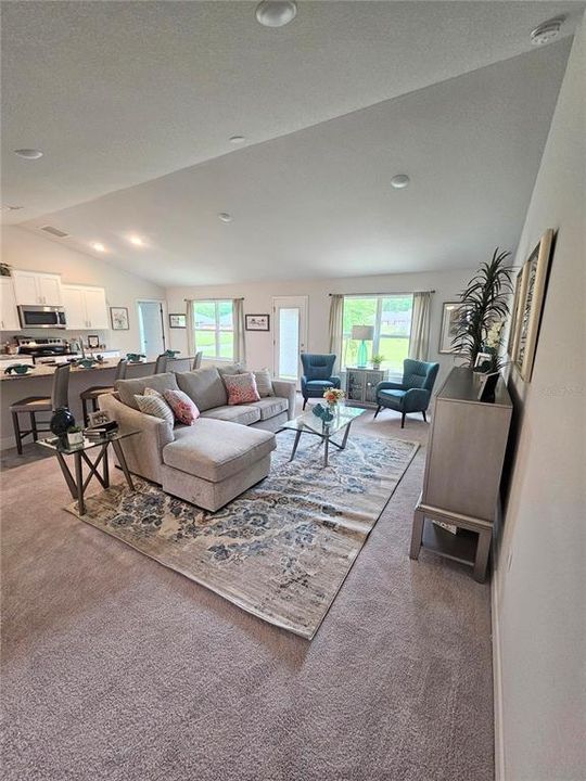 待售: $400,150 (4 贝兹, 3 浴室, 2071 平方英尺)