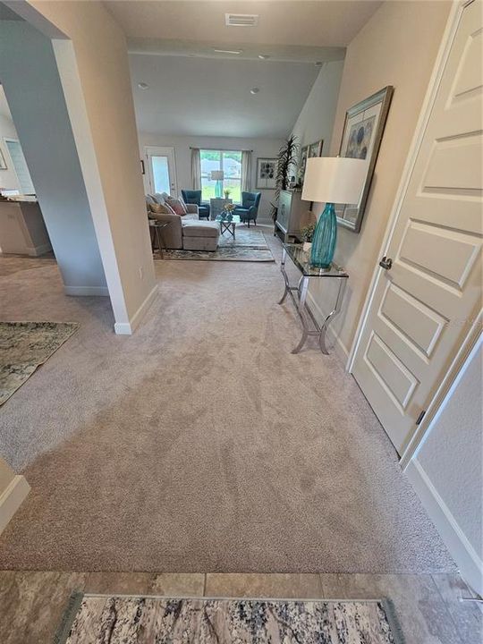 待售: $400,150 (4 贝兹, 3 浴室, 2071 平方英尺)