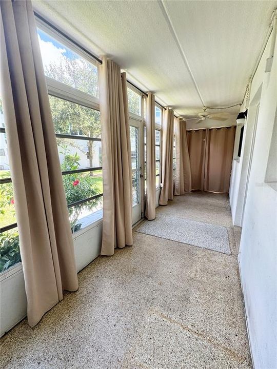 出租: $1,800 (2 贝兹, 2 浴室, 912 平方英尺)