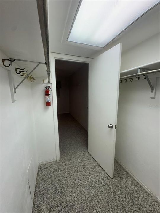 出租: $1,800 (2 贝兹, 2 浴室, 912 平方英尺)