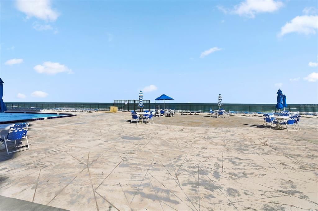 待售: $289,000 (2 贝兹, 2 浴室, 1062 平方英尺)