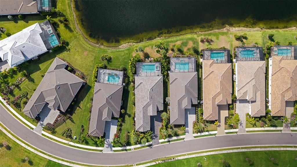 En Venta: $2,099,900 (3 camas, 3 baños, 2638 Pies cuadrados)