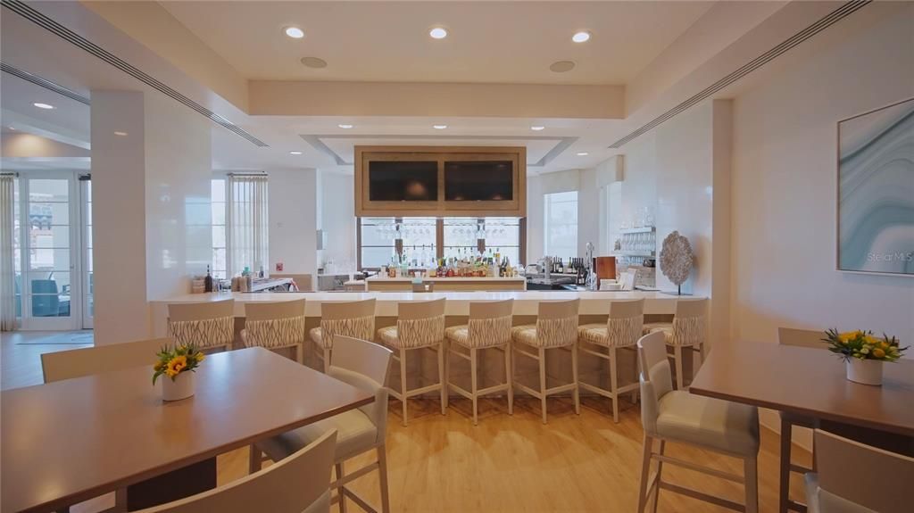 En Venta: $2,099,900 (3 camas, 3 baños, 2638 Pies cuadrados)