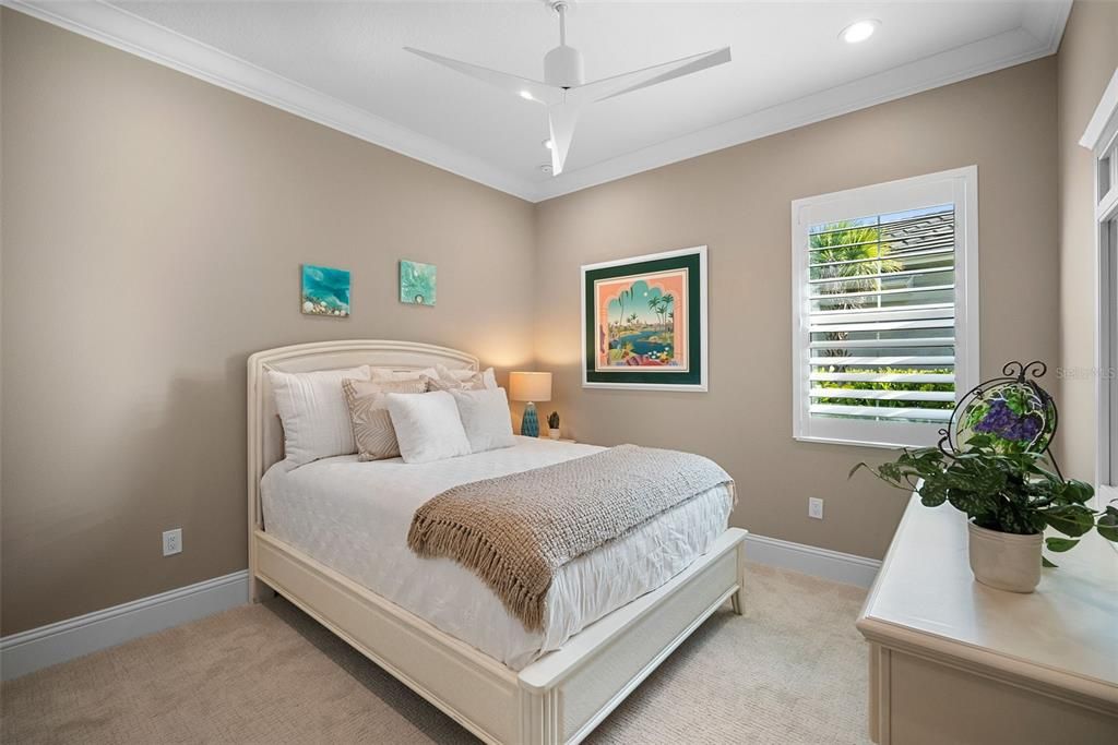 En Venta: $2,099,900 (3 camas, 3 baños, 2638 Pies cuadrados)