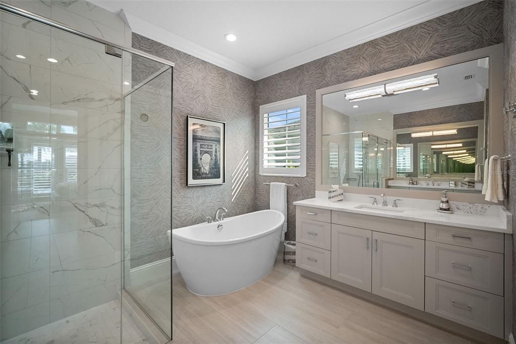 En Venta: $2,099,900 (3 camas, 3 baños, 2638 Pies cuadrados)