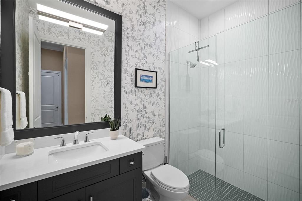 En Venta: $2,099,900 (3 camas, 3 baños, 2638 Pies cuadrados)