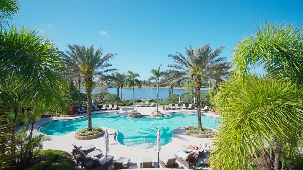 En Venta: $2,099,900 (3 camas, 3 baños, 2638 Pies cuadrados)