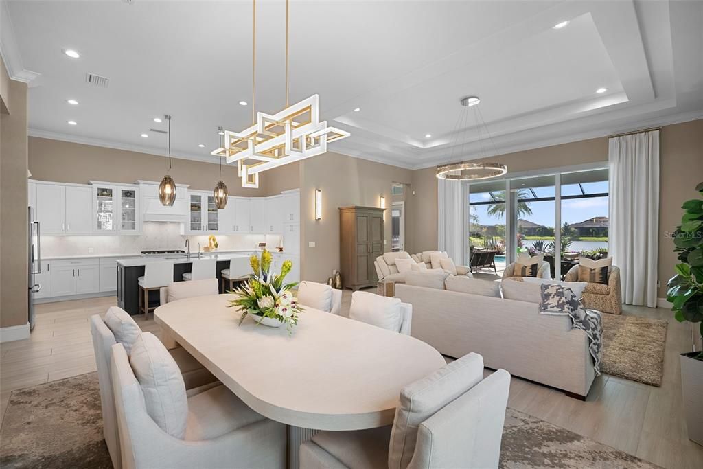 En Venta: $2,099,900 (3 camas, 3 baños, 2638 Pies cuadrados)