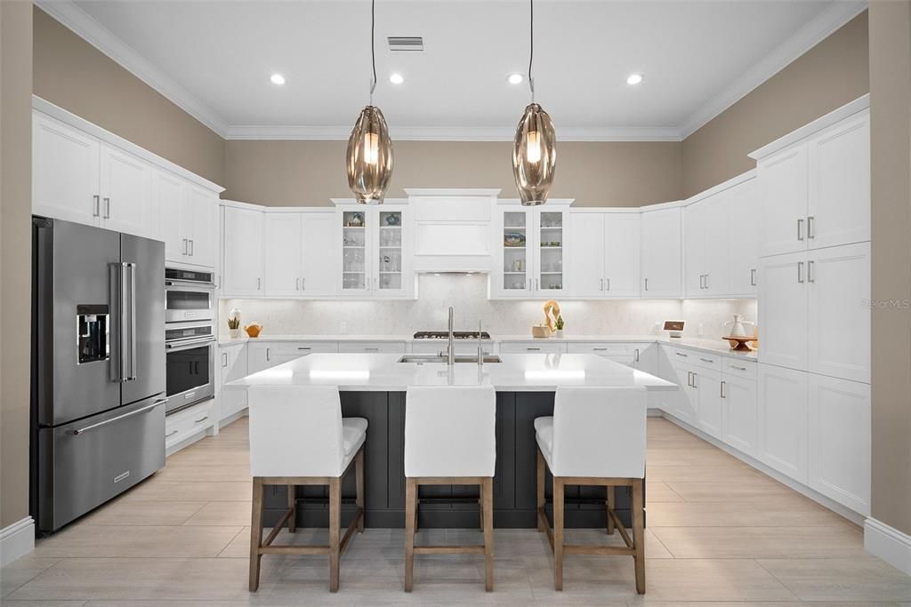 En Venta: $2,099,900 (3 camas, 3 baños, 2638 Pies cuadrados)