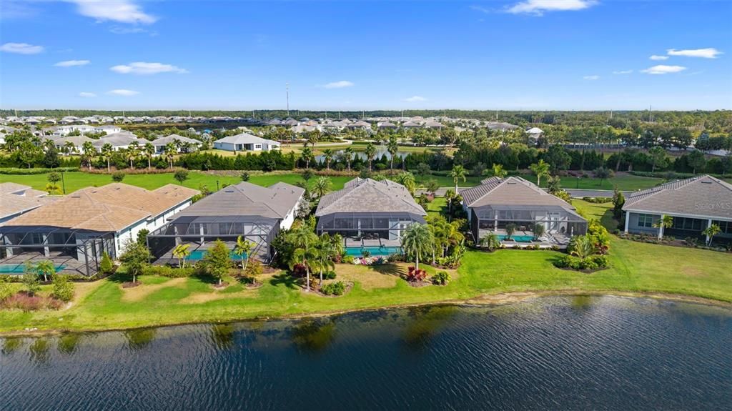 En Venta: $2,099,900 (3 camas, 3 baños, 2638 Pies cuadrados)