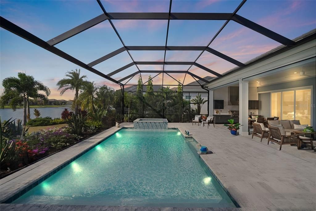 En Venta: $2,099,900 (3 camas, 3 baños, 2638 Pies cuadrados)