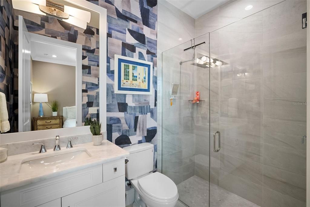 En Venta: $2,099,900 (3 camas, 3 baños, 2638 Pies cuadrados)