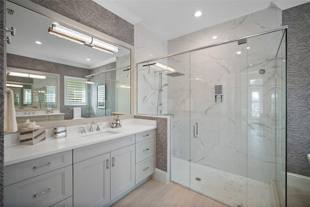 En Venta: $2,099,900 (3 camas, 3 baños, 2638 Pies cuadrados)