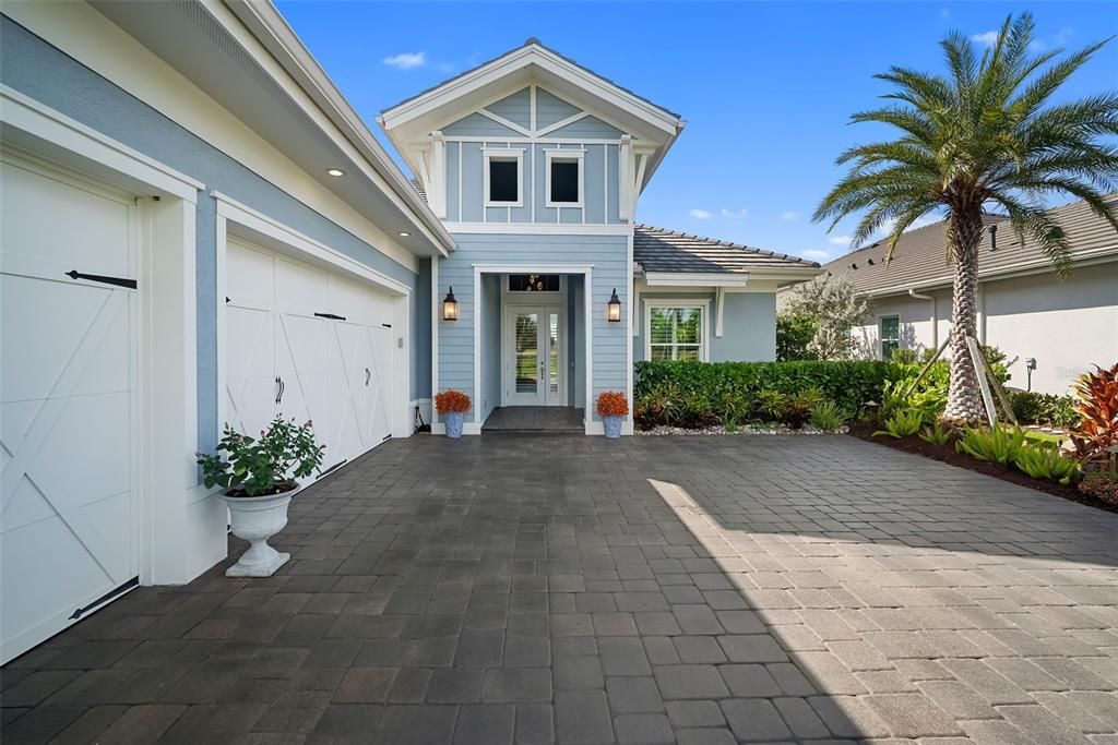 En Venta: $2,099,900 (3 camas, 3 baños, 2638 Pies cuadrados)