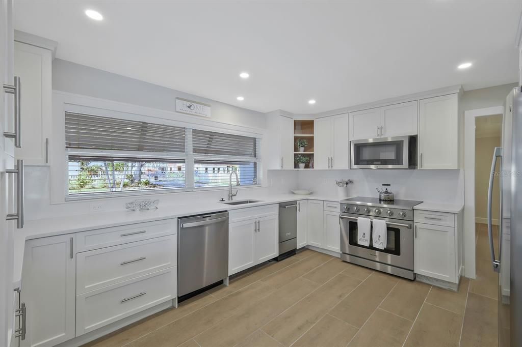 待售: $2,299,000 (3 贝兹, 3 浴室, 2193 平方英尺)