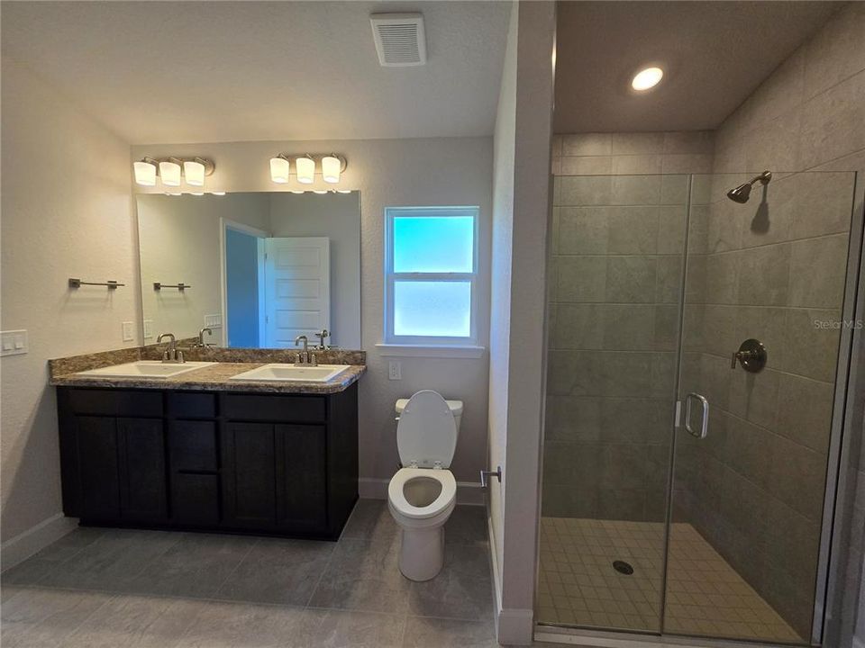 For Sale: $293,250 (4 beds, 2 baths, 1831 Square Feet)