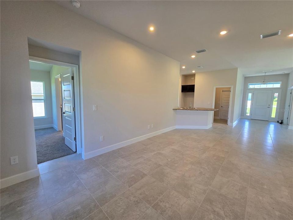 For Sale: $293,250 (4 beds, 2 baths, 1831 Square Feet)