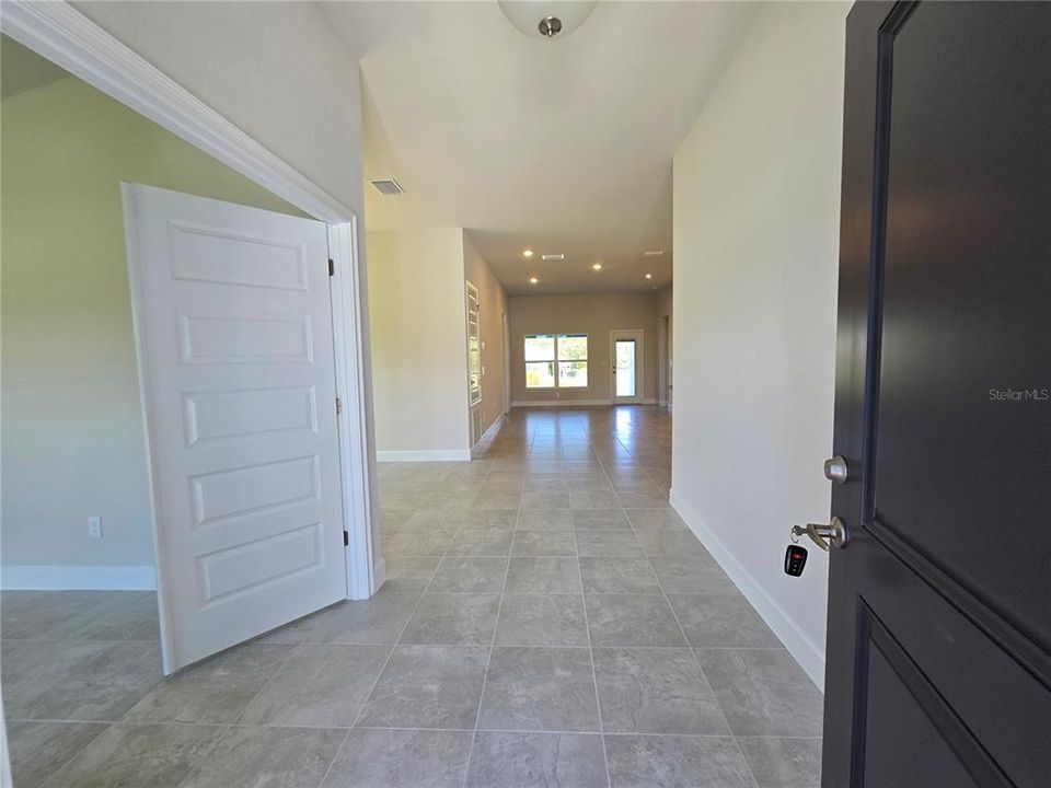 For Sale: $293,250 (4 beds, 2 baths, 1831 Square Feet)