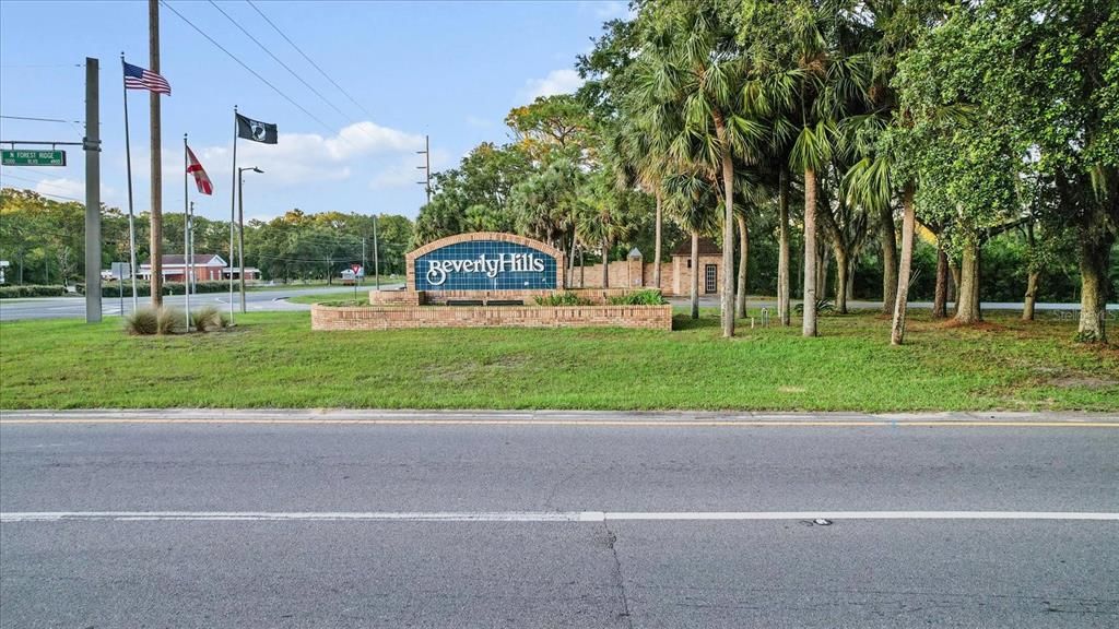 For Sale: $293,250 (4 beds, 2 baths, 1831 Square Feet)