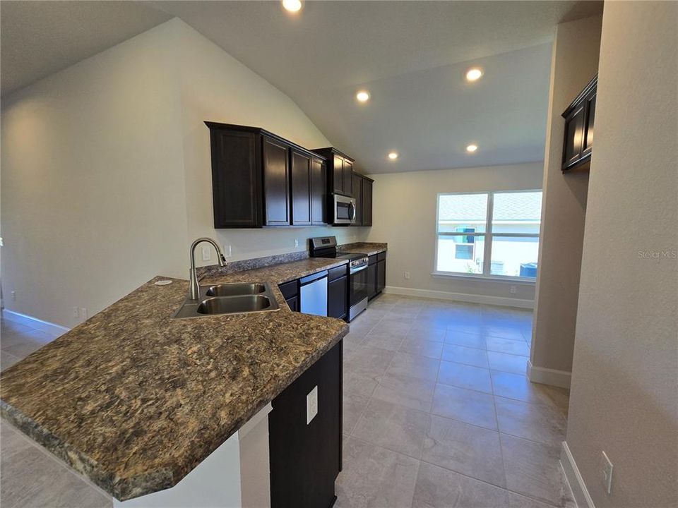 For Sale: $293,250 (4 beds, 2 baths, 1831 Square Feet)