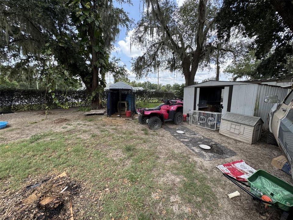 For Sale: $250,000 (2 beds, 1 baths, 612 Square Feet)