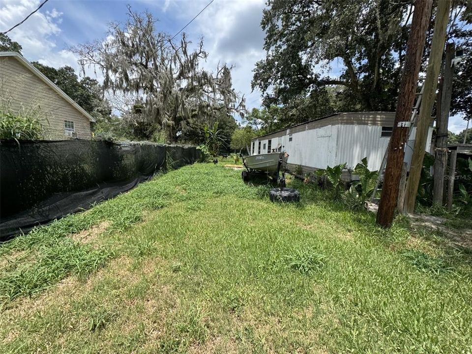 For Sale: $250,000 (2 beds, 1 baths, 612 Square Feet)