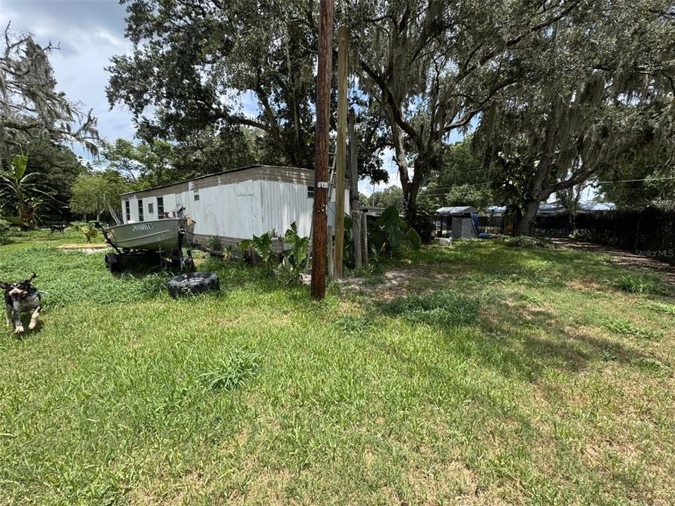 For Sale: $250,000 (2 beds, 1 baths, 612 Square Feet)