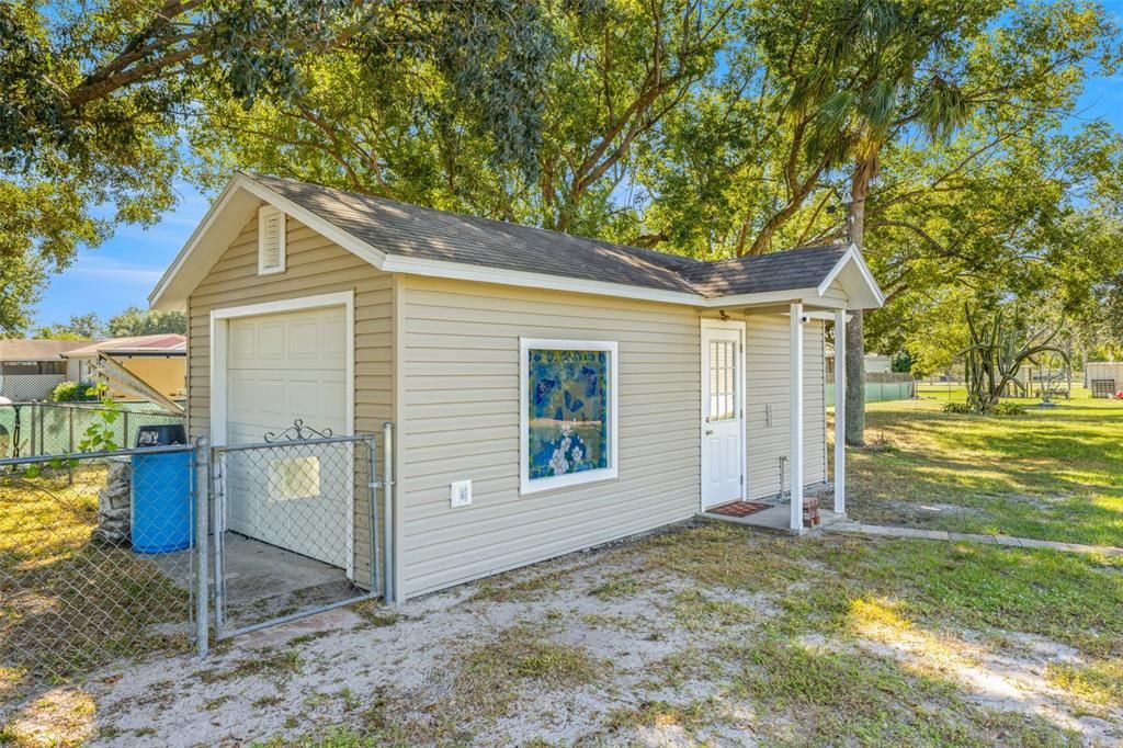 Под контрактом: $279,900 (3 спален, 2 ванн, 1713 Квадратных фут)