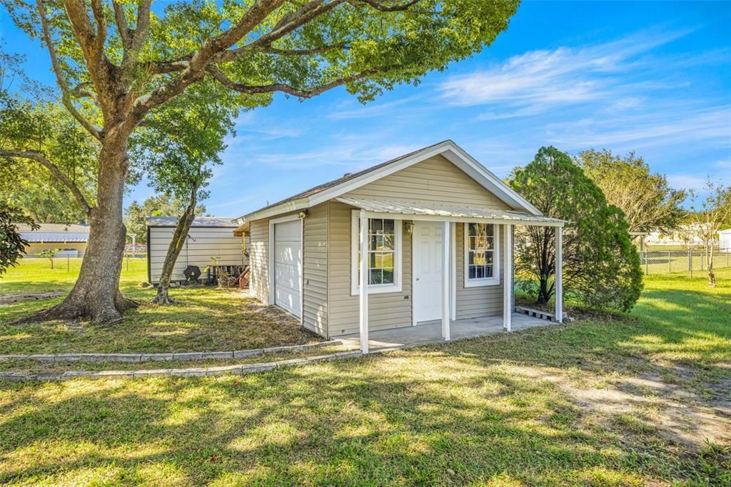 Под контрактом: $279,900 (3 спален, 2 ванн, 1713 Квадратных фут)