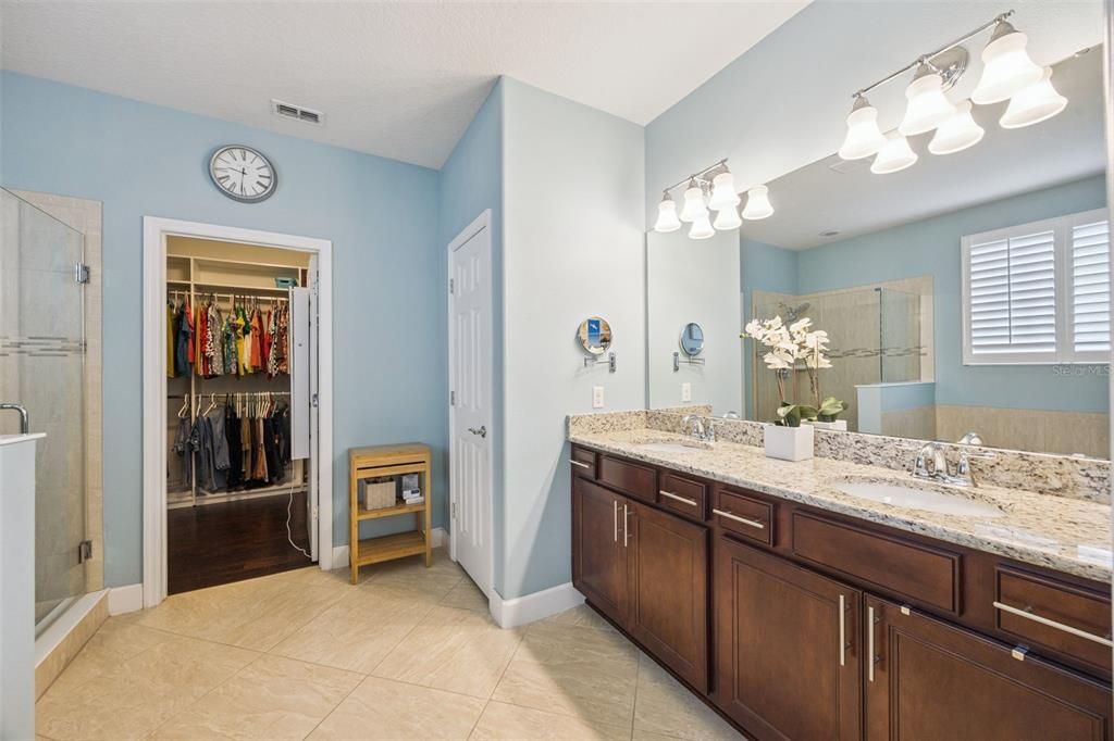 For Sale: $750,000 (5 beds, 3 baths, 3116 Square Feet)